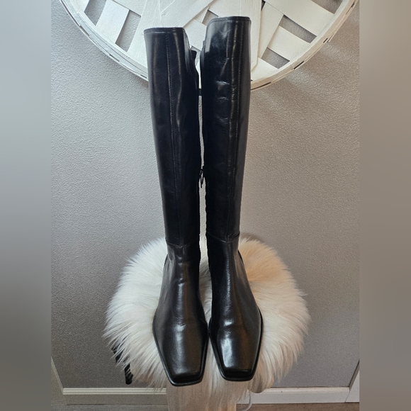 Vince Camuto Librina Elegant Black Leather Knee-High Boots Sz 7.5 New Ret $229 - Picture 5 of 14